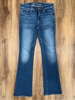 American Eagle Kick Bootcut Jeans | Medium Wash | Flare Leg | Size 6